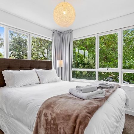 One Bedroom Apartment, Heart Of Newmarket Окленд Экстерьер фото